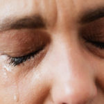 Загадкова природа. Запах жіночих сліз знижує рівень агресії у чоловіків — дослідження