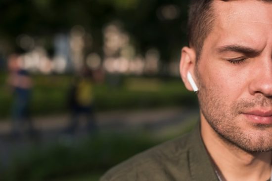 Проблема с треском в AirPods Pro Apple признала проблему