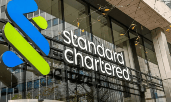 Standard Chartered сообщает, что к 2030 году Solana достигнет $2000, несмотря на недавнее падение до $100