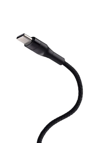 Обзор кабеля Apple Thunderbolt 3 Pro для современных устройств