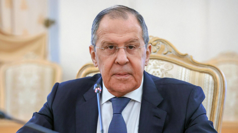 Лавров провел переговоры с главой МИД Ирана на полях саммита БРИКС