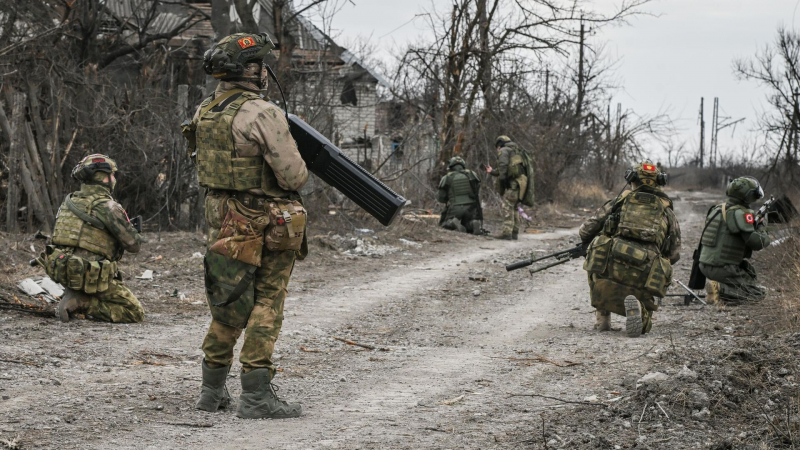 Расчет БПЛА "Днепра" уничтожил украинскую бронемашину в Херсонской области